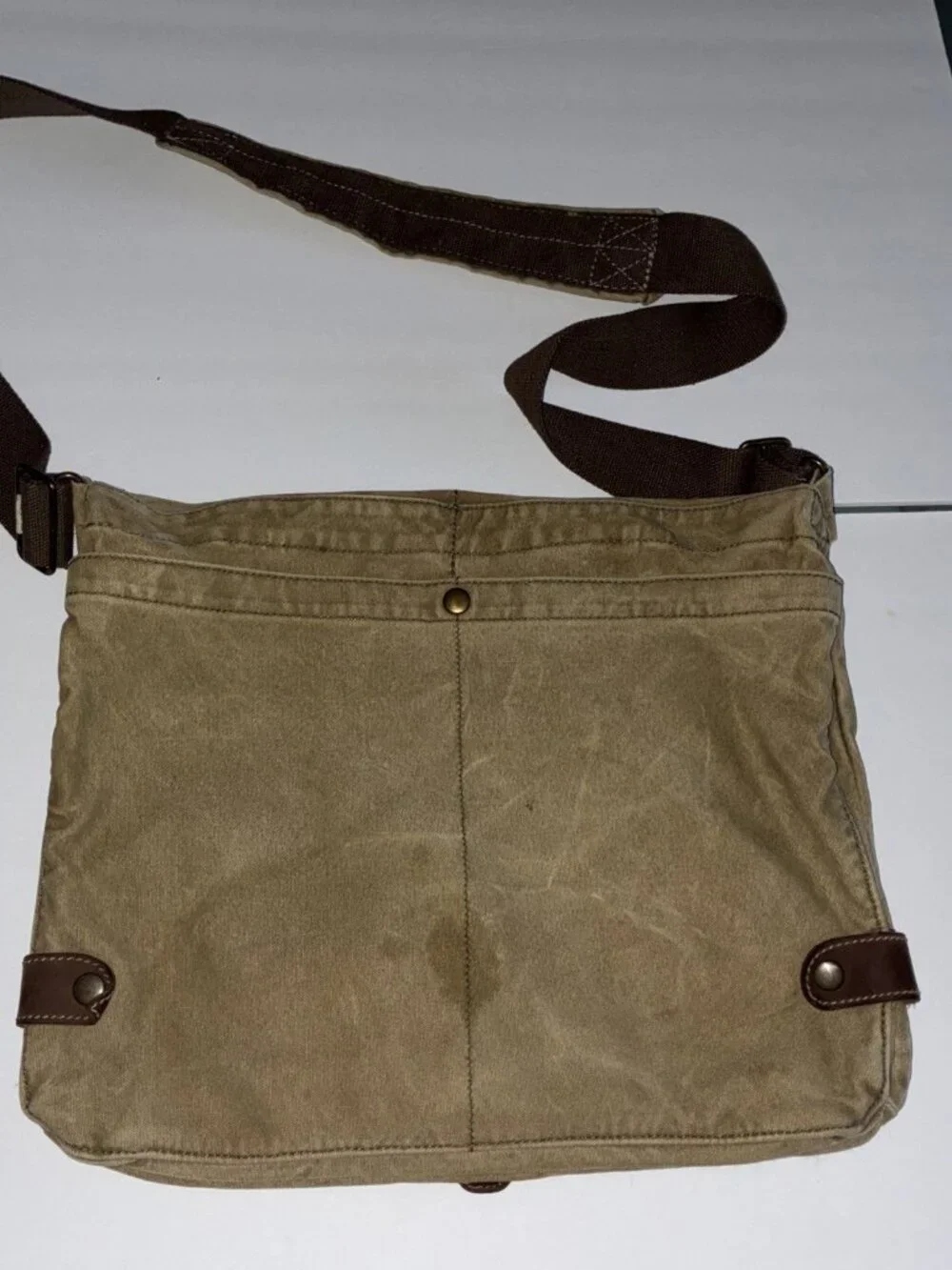 American Eagle Outfitters Vintage Brown Messenger Bag Adjustable Strap.